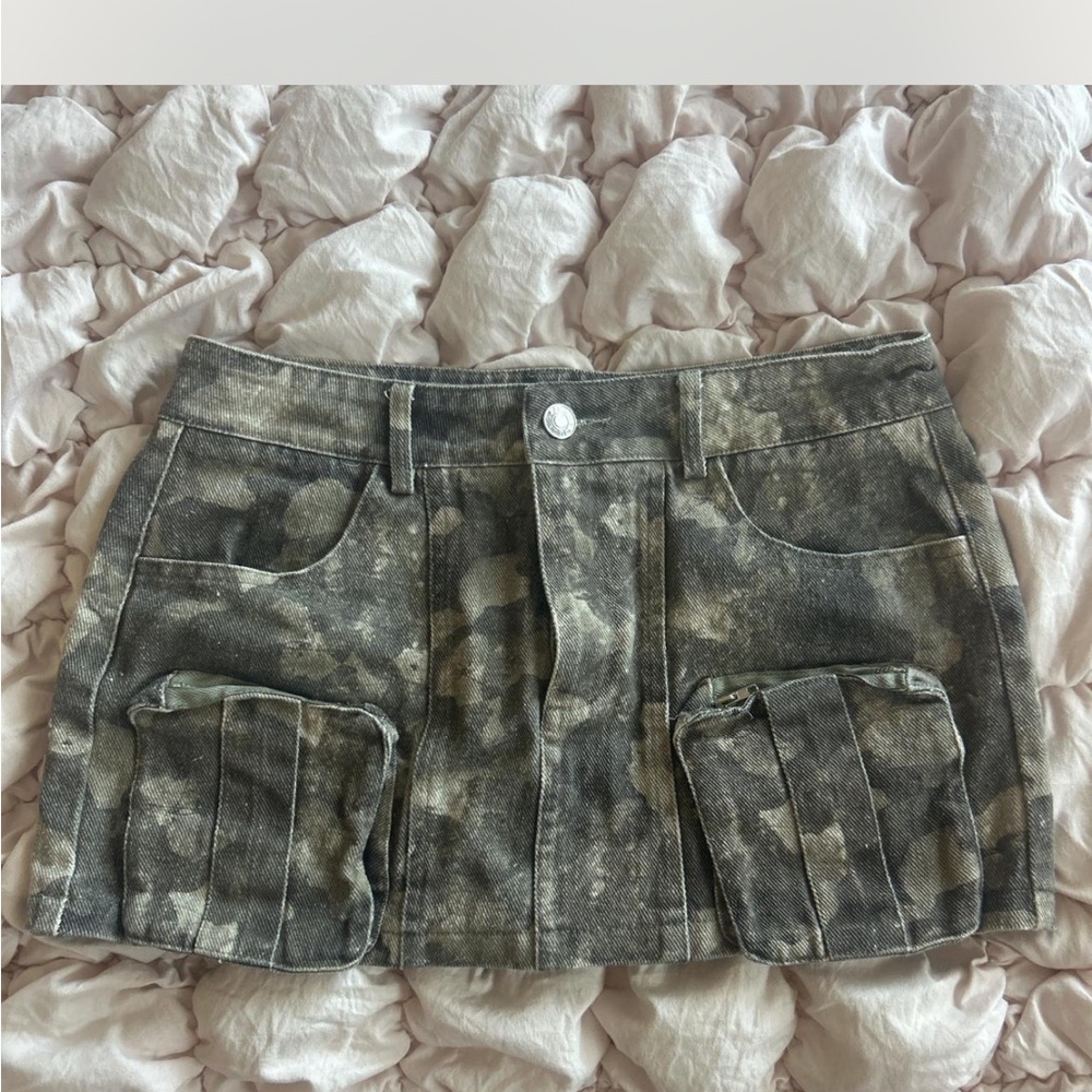 Edikted Camouflage Mini Skirt